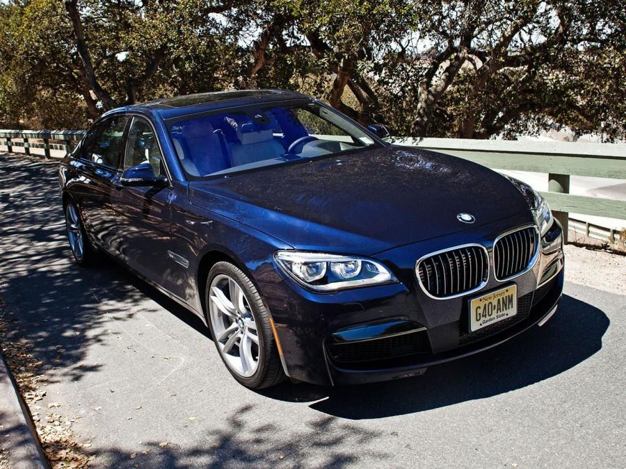  BMW 760Li M Sport Package 2012 года  (US) (фото 1 из 8)